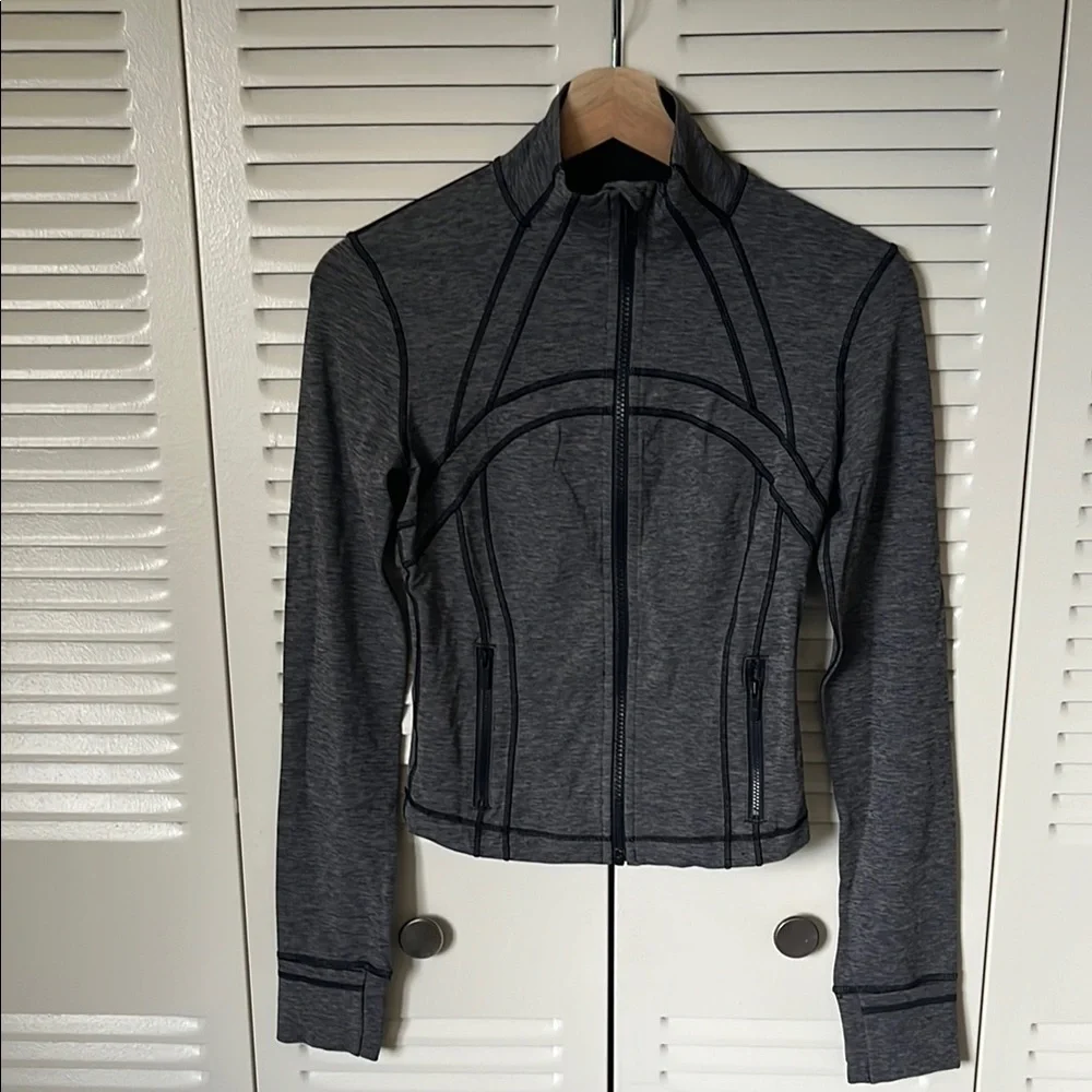 Gray Bomber Jacket with Fitted Design and High Collar - Picture 1 of 4